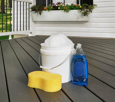 How to Remove Rust Stains from Composite Decking: Expert Tips