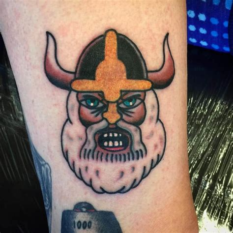 Wikinger im Comic Style - tattoovorlagen24.com