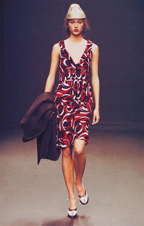 Fall Winter 2000 Fashion Show | Miu Miu