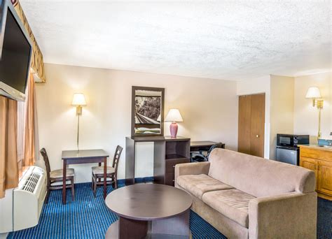 Super 8 by Wyndham - Mesa/Gilbert | Mesa, AZ Hotels
