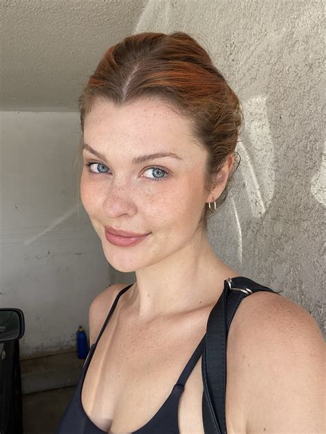 Elly Clutch [2022-05-04] (irtr) | Scrolller