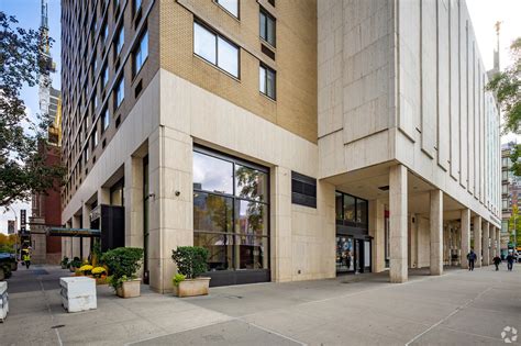 60 W 66th St, New York, NY 10023 | LoopNet