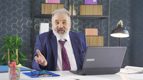 Businessman Talking Transparent Image 的图像结果