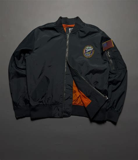 Backyard Store 的图像结果