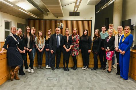 University of Suffolk Law Lecture welcomes Sir Brian Leveson ...