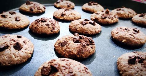 Choco wheat oats cookies Recipe by Somya Gupta - Cookpad