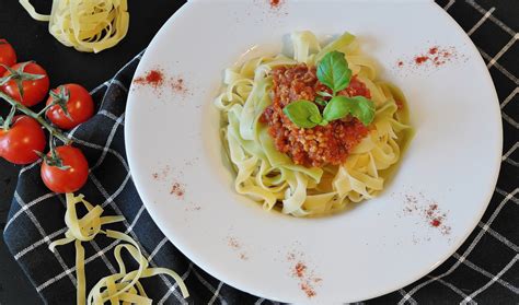 Spaghetti Bolognese Does NOT Exist in Italy.