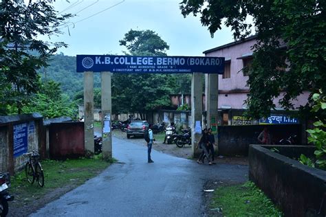 K.B. College, Bermo