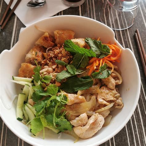 BAHN MI PHUOC, Paris - Restaurant Reviews, Phone Number & Photos ...