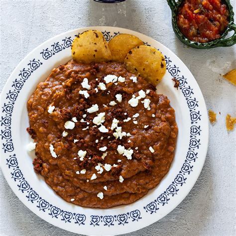 Mexican Chorizo Beans (frijoles con chorizo)