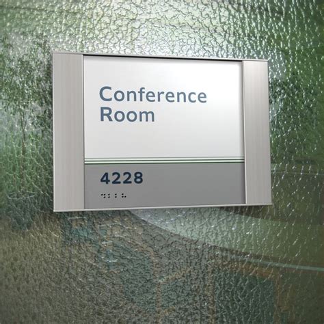 Building Wall Frame Signage 的图像结果