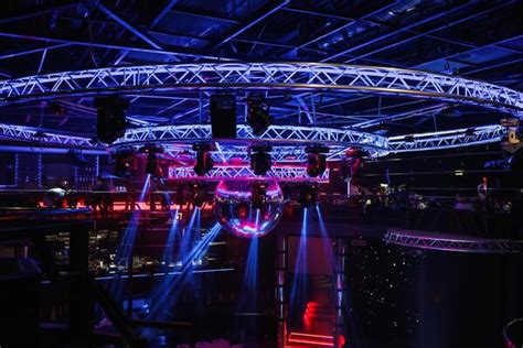 Music Club 的图像结果