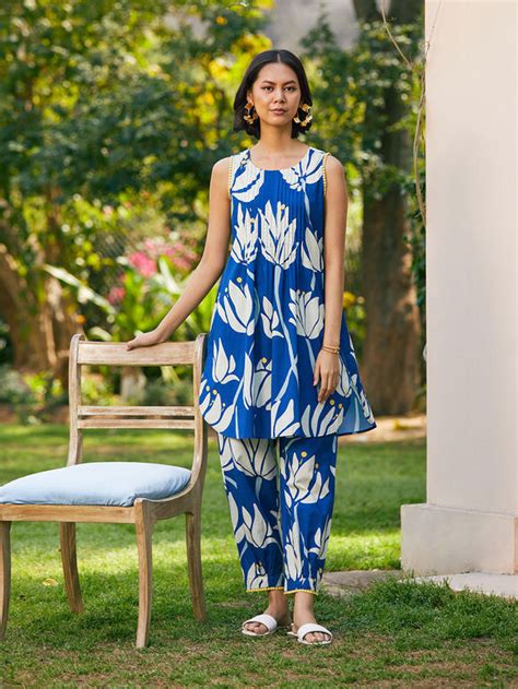 Buy Multicolor Printed Cotton Kurta with Pants- Set of 2 | VJ182S24/01 ...