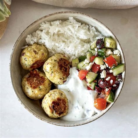 Healthy Hot Honey Chicken Bowls (Sweetgreen Copycat) - Mallory the ...