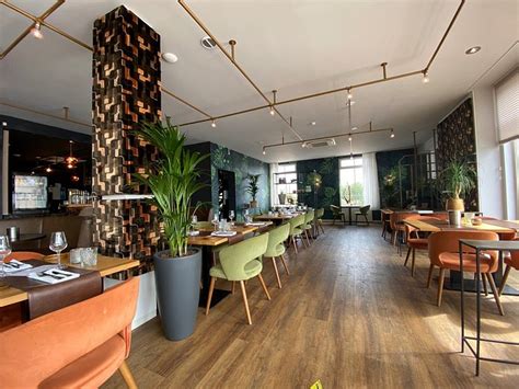 HOTEL HET MONTFERLAND (Zeddam) - Hotel Reviews, Photos, Rate Comparison ...