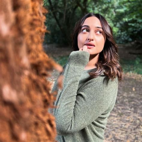 Find yourself obsessing over how you look? Here’s how to be more ...