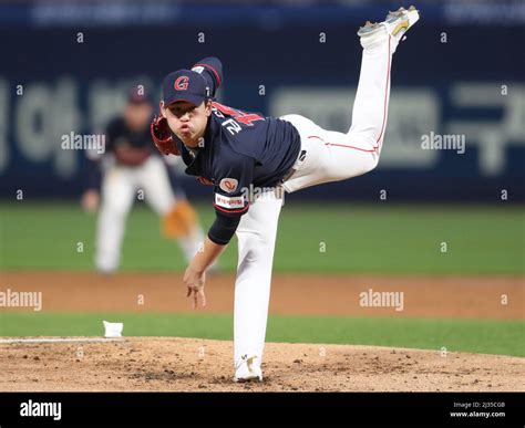 06th Apr, 2022. Baseball: NC Dinos vs. Lotte Giants Lotte Giants ...