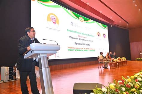 Ministry of Jal Shakti celebrates R-Day by honouring 'Sheroes of Swachh ...