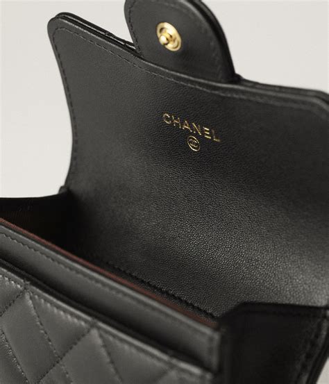 Classic card holder - Lambskin & gold-tone metal, black — Fashion | CHANEL
