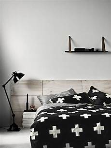 copriletto nero arredamento bianco e nero spazio all eleganza ispirando copriletto nero arredamento bianco e nero spazio all eleganza ispirando