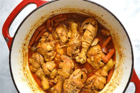 Pollo Guisado (Puerto Rican Chicken Stew) - Delish D'Lites