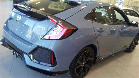 Showroom Showoff: 2018 Civic Hatch Sport Touring - Dow Honda