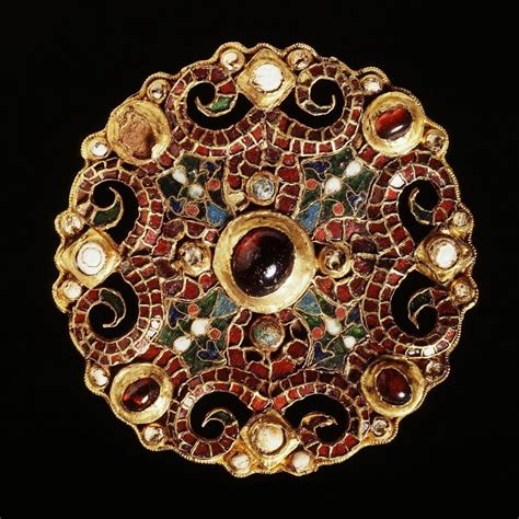 Beeldschone archeologische vondst uit het verloren Dorestad ⇻ The Dutch ...