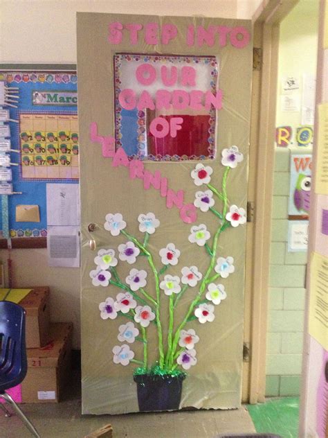 30+ Spring Door Decor Ideas