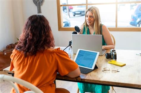 People Doing the It 的图像结果