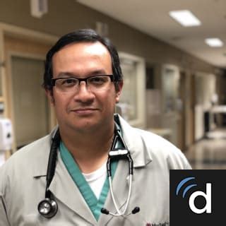 Dr. Louis E. De La Garza, MD | Berwyn, IL | Internist | US News Doctors