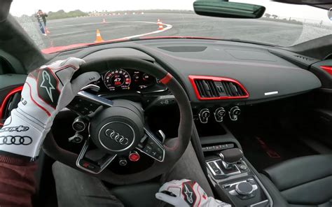 【4K第一视角】驾驶奥迪 R8GT & RS3 Performance 场地飘逸-汽车视频-搜狐视频