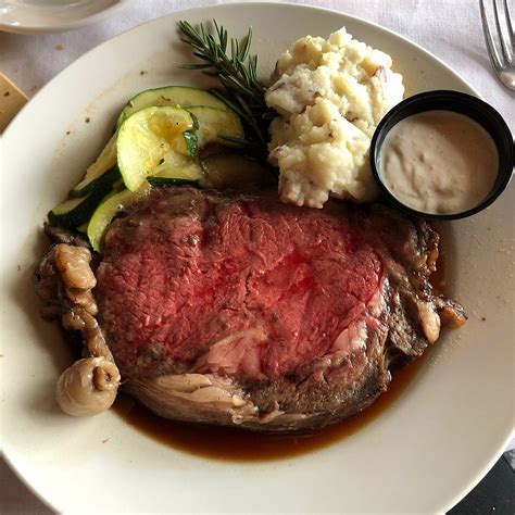 CHURCHILL POINTE INN (Hubbard Lake) - Inn Reviews, Photos, Rate ...