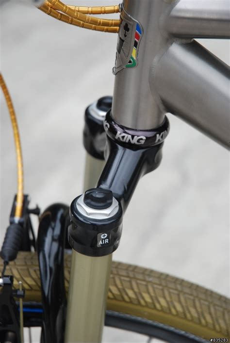 [分享]Litespeed TANASI鈦合金登山車 - Mobile01