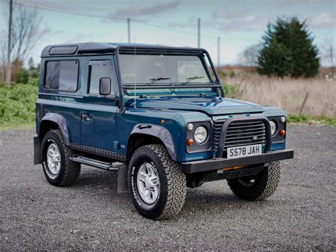 Land Rover Defender 90 50th Anniversary Edition 4.0 V8 Automatic ...