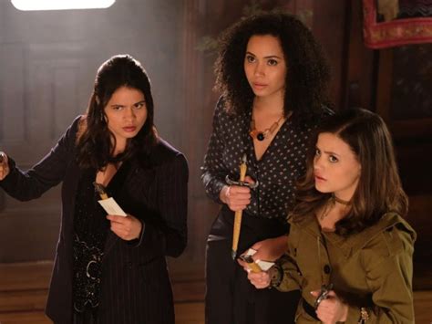 Alyssa Milano Charmed Season 7 Charmed: Season 7, Episode 19 | Rotten