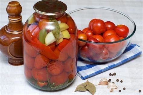 Помидоры консервированные: рецепты обычные и необычные | КУЛИНАРИЯ ...