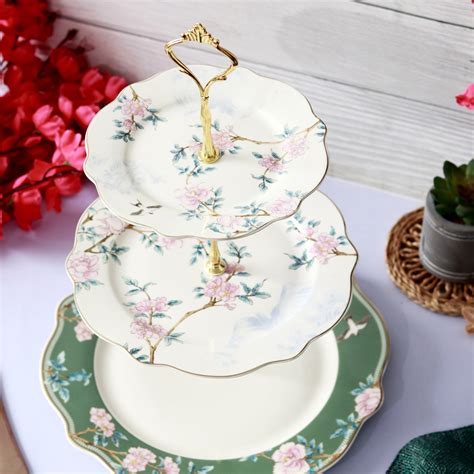 Victorian Green Three Tier Dessert Stand – Vigneto