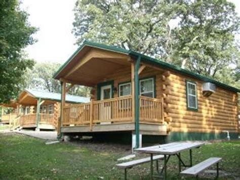 Crystal Lake Park Cabins | Forest City, Iowa | Travel Iowa