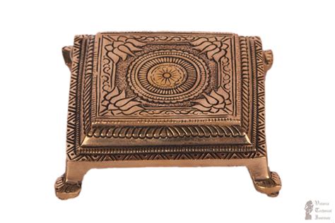 Brass Pooja Stand With Antique Design – VTI HERITAGE