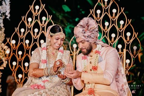 Neha Kakkar Tied the Knot With Singer Beau Rohanpreet in a Breathtaking ...