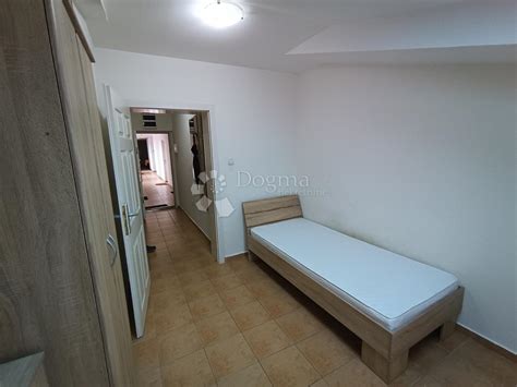 Novi banovci Centar 47k, stan, površina 47m2
