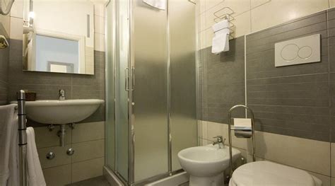 ATLANTIS INN ROMA (Rome) - Guesthouse Reviews, Photos, Rate Comparison ...