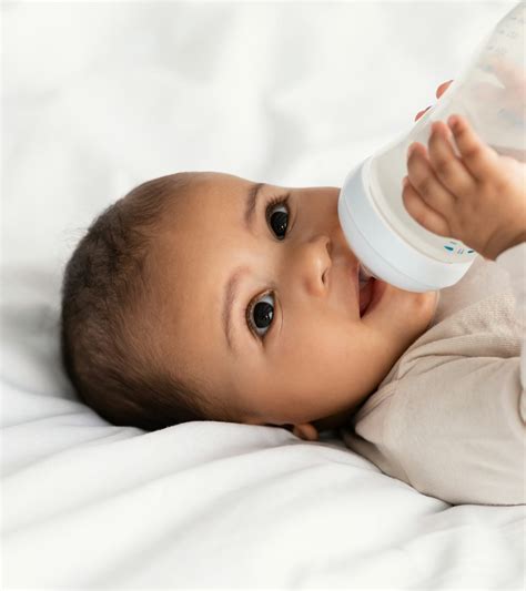 How To Wean Baby Off Bottle: When & Steps To Take