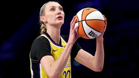 Cameron Brink makes return from ACL tear in Sparks' loss to Aces - ESPN