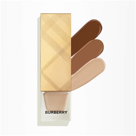 Ultimate Glow Foundation – 50 Medium Neutral - Women | Burberry