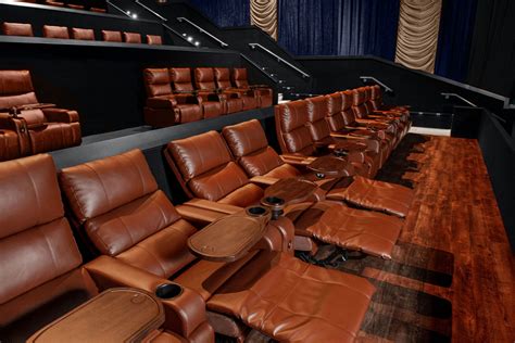 B&B Theatres - The Grove 16 | Twin Shores