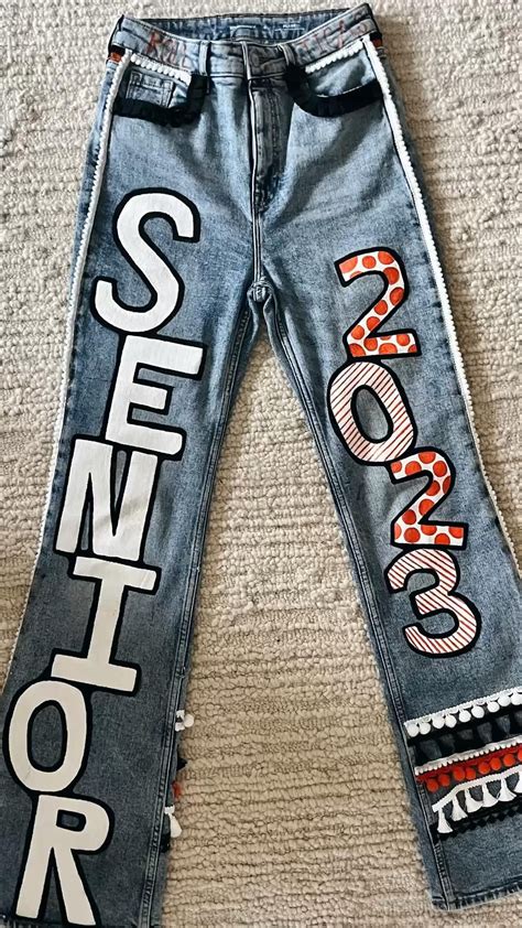 15 cutest senior jeans ideas we re obsessing over right now – Artofit