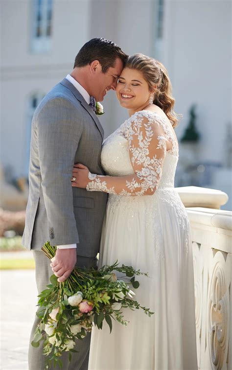 Plus-Size Casual Long Sleeve Wedding Dresses | True Society Bridal