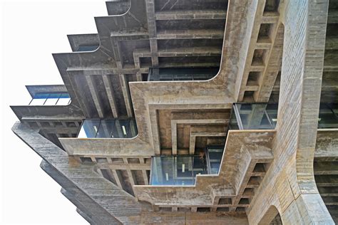 Brutalist Architecture—masterpieces by architects Le Corbusier, Breuer ...