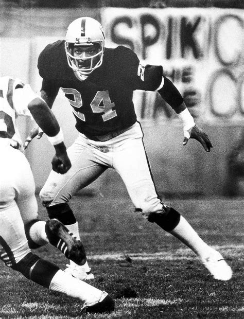 Willie Brown, former Raiders Hall of Fame cornerback, dies at 78